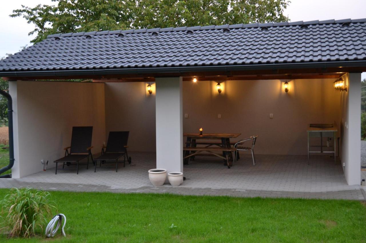 chalupa na Samotě s vířivkou Tábor Exteriér fotografie